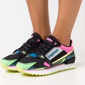 Women's Puma Sneakers